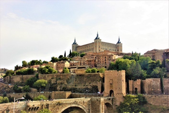 Alcazar-de-toledo-6580144_1920